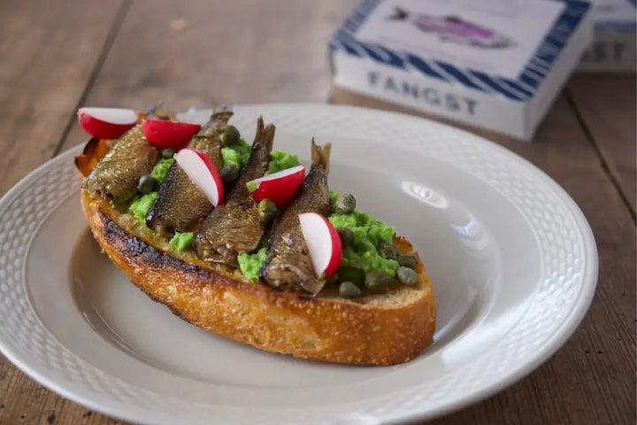 Fangst No. 1 Smoked Sardine with Heather & Chamomile