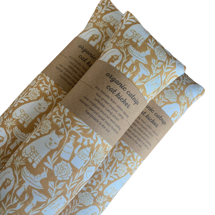 Cheshire and Alice Organic Catnip Cat Kicker