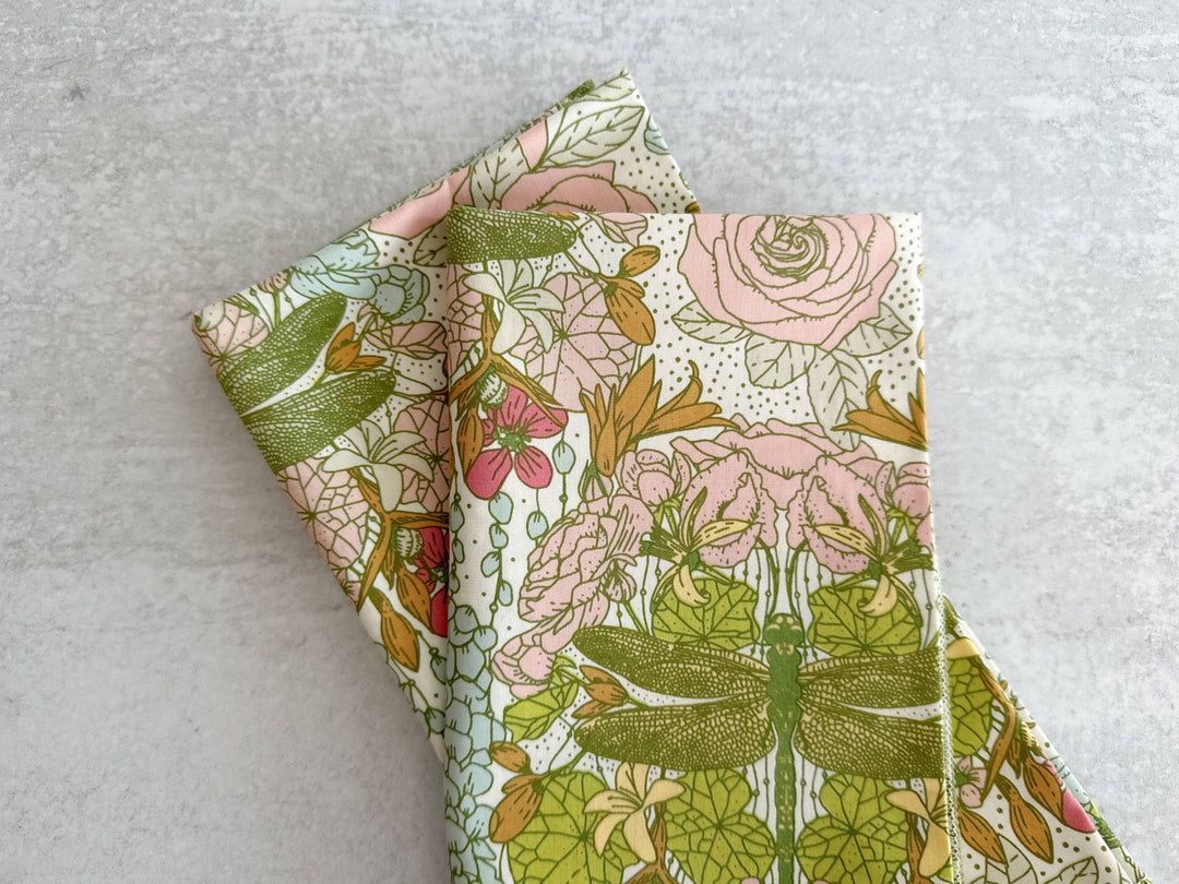 Dragonfly Garden Cloth Napkins - Set of 4