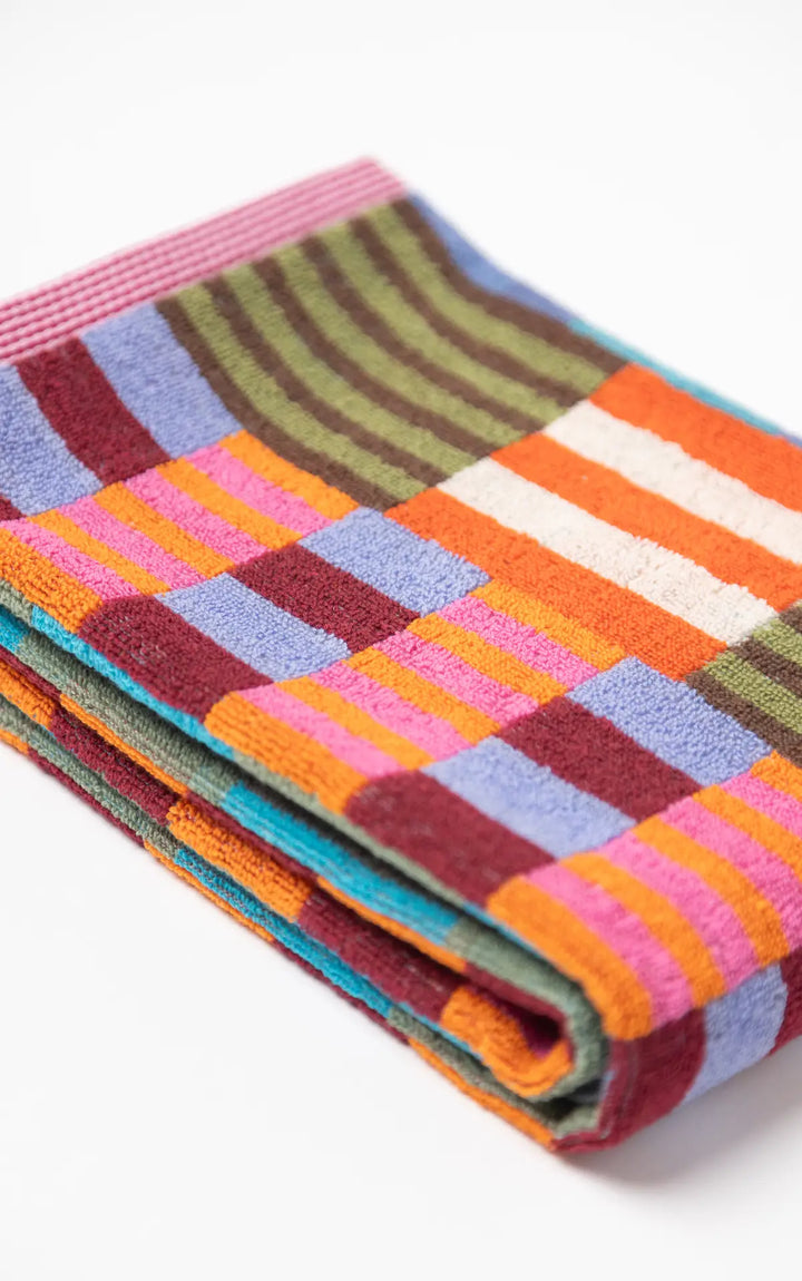 Odds & Ends Bath Towel #81 Tulip Quilt