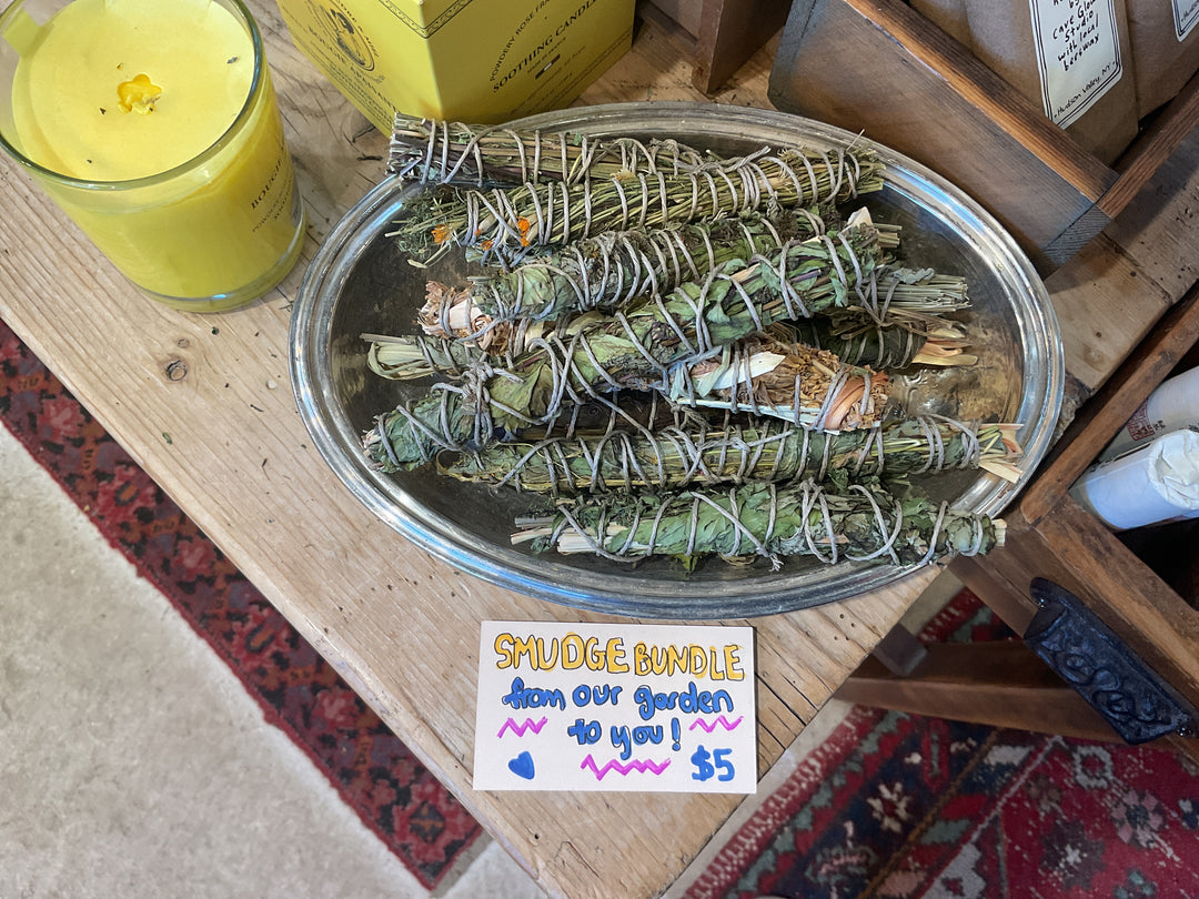 Smudge bundle